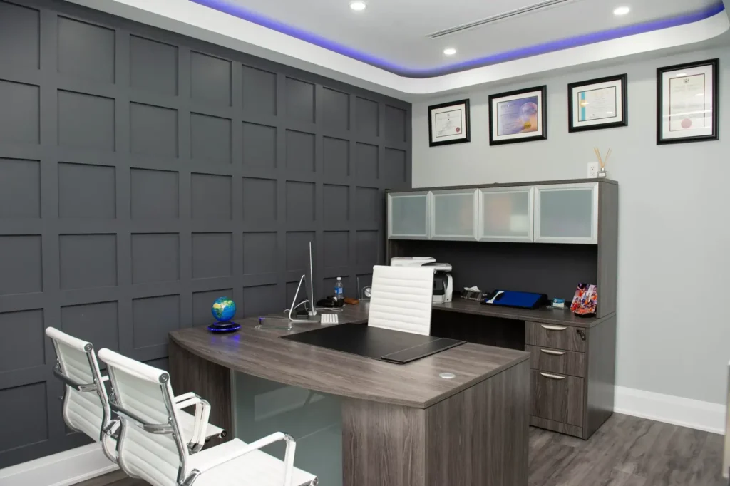 1200 Derry Road, Unit 21 — 3